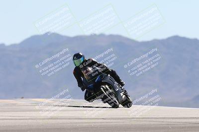 media/Oct-13-2025-Moto Forza (Mon) [[a66d839500]]/3-B Group/Session 4 (Turn 9)/